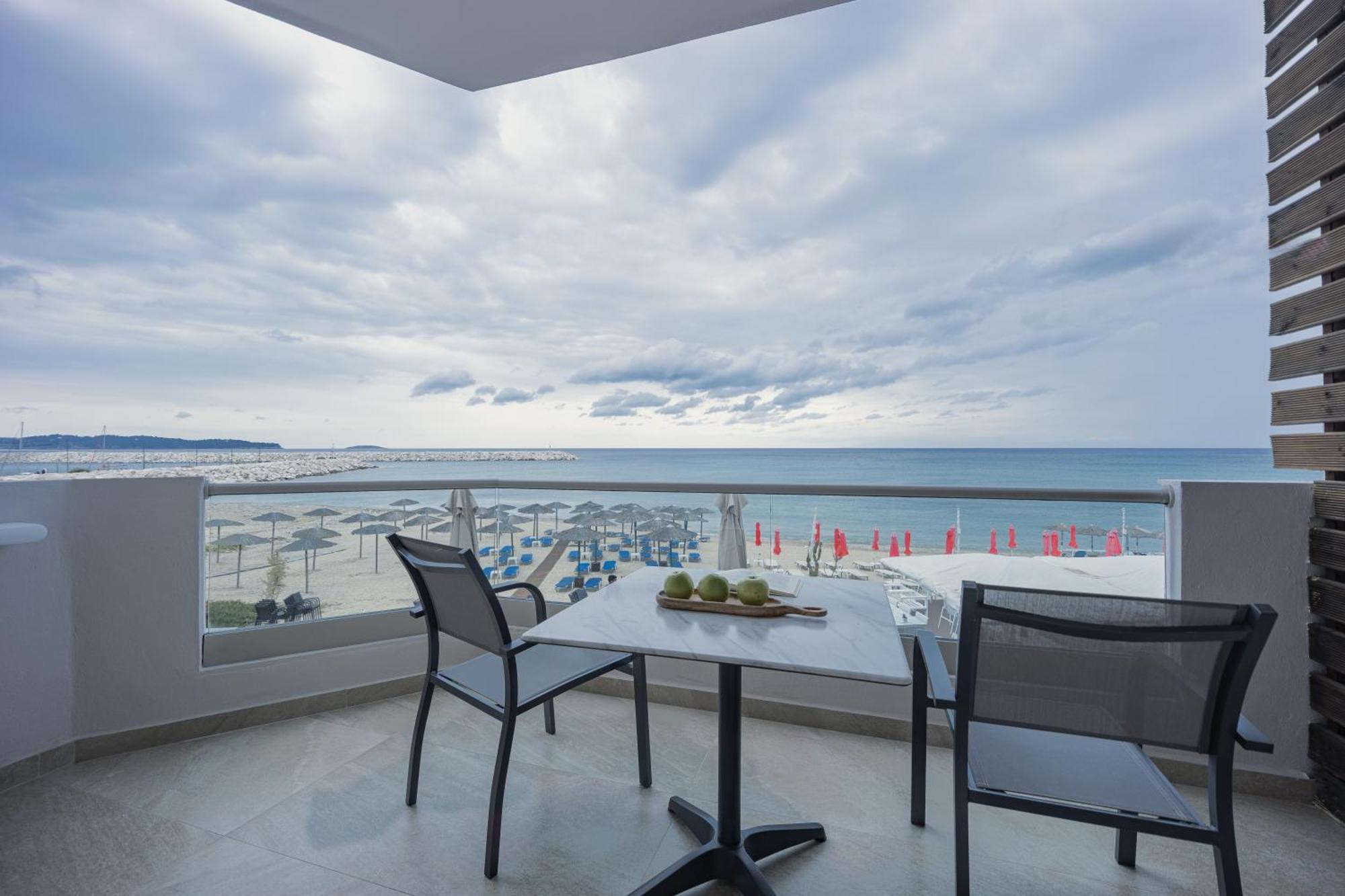 Anna Beach Suites Limenaria  Exterior photo